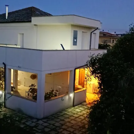 Da Lucia بيت للعطل فرانكافيلا أل ماري